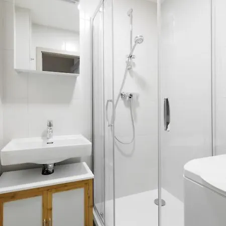Appartement Quiet With Kitchen Near The Metro